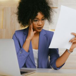 Life Coaching vs. Therapy vs. Spiritual Readings: What’s Right for You?