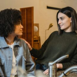 7 Signs You Struggle With Boundaries (And How to Fix It)