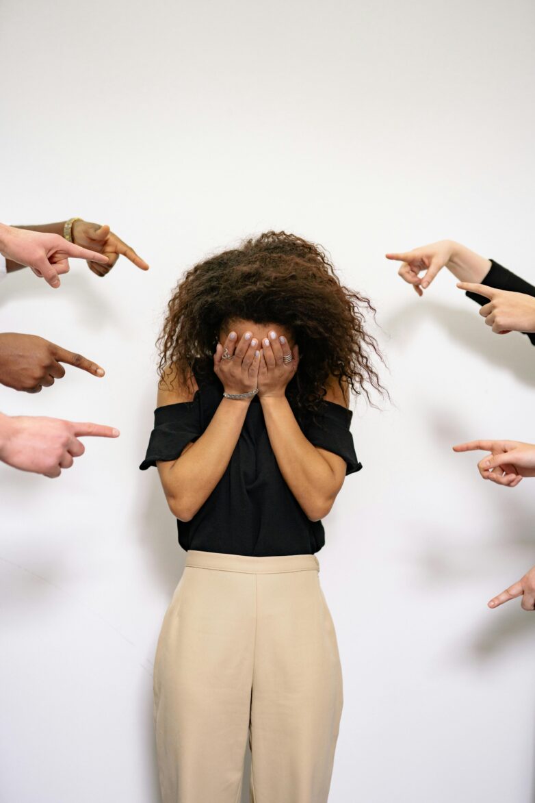 7 Signs You Struggle With Boundaries (And How to Fix It)